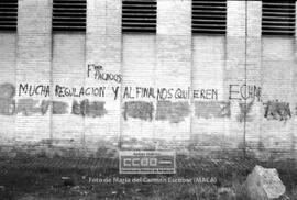 Concentración de los trabajadores en la fábrica Construcciones Metálicas Fernández Palacios – 04