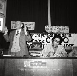 Asamblea de pensionistas y jubilados en el Teatro Duque – 08