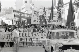 Manifestación del 1º de Mayo de 1979 en camas