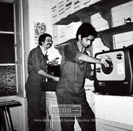 Sindicalistas de la federación del campo y escenas de la sede del sindicato en Sevilla  –  11