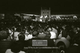 Mitin de Santiago Carrillo en la Plaza de España de Sevilla [elecciones generales 82] – 02