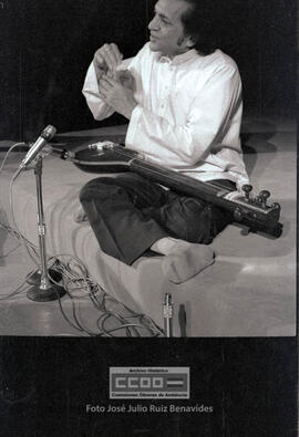 Actuacion en el teatro Lope de Vega de los musicos indios Ravi Shankar y Al-Rakh – 19