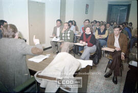 Ponencia de Nicolás Sartorius en la escuela de formación sidical, en la sede de Morería y fotos de la sede