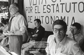 Mitin de Carrillo apoyando el Sí para el Estatuto de Autonomía de Andalucía – 04