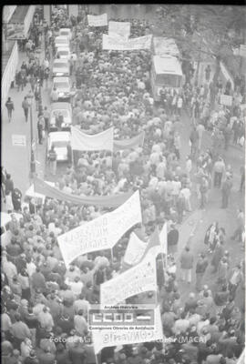Concentración y manifestación de trabajadores del Ministerio de Defensa (personal laboral no funcionario)