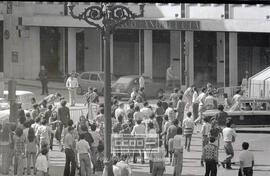 Manifestación de estudiantes por la avenida de la Constitución y aledaños pidiendo el regreso de exiliados – 24