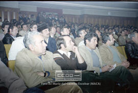 Asamblea de delegados en el teatro Duque (Sevilla), tema: A.I. – 25