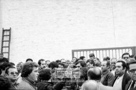 Concentración de los trabajadores en la fábrica Construcciones Metálicas Fernández Palacios – 26