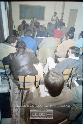Ponencia de Nicolás Sartorius en la escuela de formación sidical, en la sede de Morería y fotos de la sede