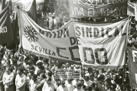 Manifestación 1o de Mayo de 1979 en Sevilla