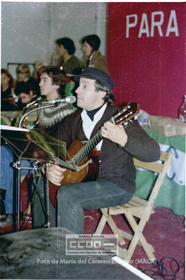 Acto - mitin de CCOO en el Pabellón de México (Sevilla) con actuaciones musicales – 14