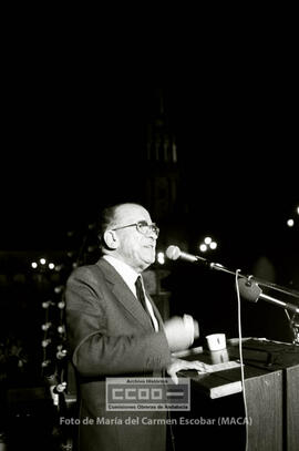 Mitin de Santiago Carrillo en la Plaza de España de Sevilla [elecciones generales 82] – 10