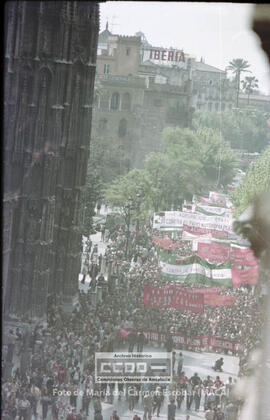 Manifestación 1o de Mayo de 1980 en Sevilla