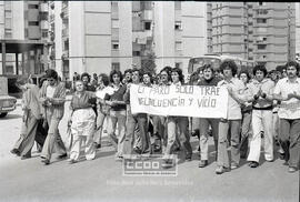 Manifestación contra el paro en el barrio del Cerro del Águila – 02