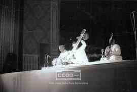 Actuacion en el teatro Lope de Vega de los musicos indios Ravi Shankar y Al-Rakh – 03