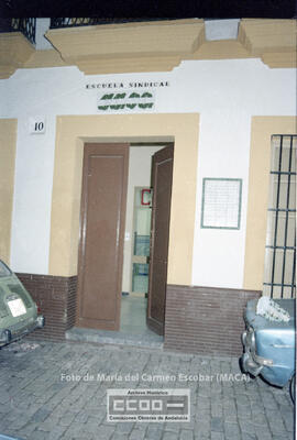 Ponencia de Nicolás Sartorius en la escuela de formación sidical, en la sede de Morería y fotos de la sede