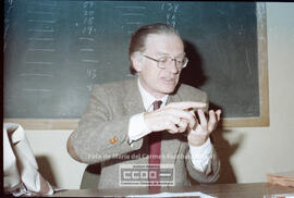 Ponencia de Nicolás Sartorius en la escuela de formación sidical, en la sede de Morería y fotos de la sede