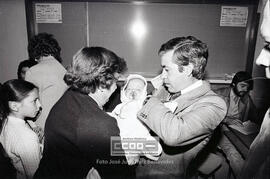 Aurora León durante la jornada electoral del 27 de noviembre de 1980 – 25