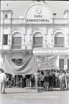 Manifestación del 1º de Mayo de 1979 en camas