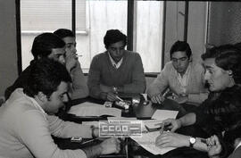 Reunión jóvenes sin identificar – 02
