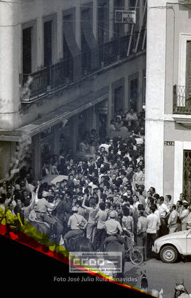 Concentración de trabajadores metalúrgicos en calle Morería sede del Sindicato Provincial del Metal (3) – 09