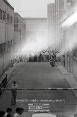 Concentración de trabajadores de Hytasa en la puerta de la fábrica