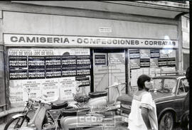 Carteles por la legalización de todos los partidos – Foto 1