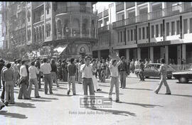 Manifestación de estudiantes por la avenida de la Constitución y aledaños pidiendo el regreso de exiliados – 09