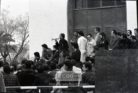 Asamblea de trabajadores de C.A.S.A. en las puertas de la fábrica – 08