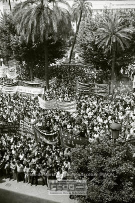 Manifestación 1o de Mayo de 1980 en Sevilla