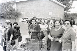 Manifestación de madres en el barrio Amate pidiendo colegios – 07