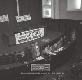 Asamblea de pensionistas y jubilados en el Teatro Duque – 12