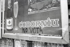 Carteles y pintadas del Referendum Nacional sobre la reforma política – 09