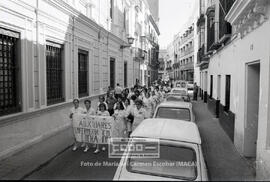 Marcha de las auxiliares de clínica reivindicando su equiparación a FP1
