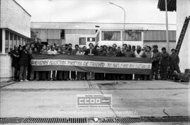 Concentración de los trabajadores en la fábrica Construcciones Metálicas Fernández Palacios – 21