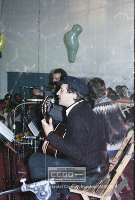 Acto - mitin de CCOO en el Pabellón de México (Sevilla) con actuaciones musicales – 13