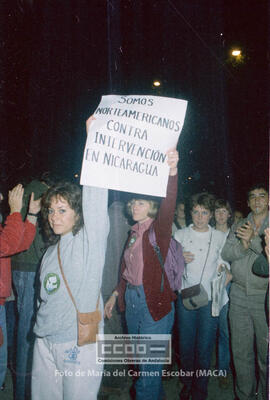 Manifestación en defensa de Nicaragua celebrada en noviembre de 1984 – 19