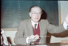 Ponencia de Nicolás Sartorius en la escuela de formación sidical, en la sede de Morería y fotos de la sede