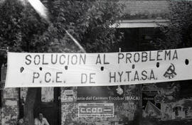 Concentración de trabajadores de Hytasa en la puerta de la fábrica