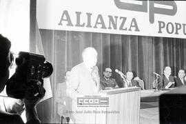 Mitin de Alianza Popular en el teatro Lope de Vega de Sevilla – 21