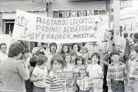 Manifestación vecinal pidiendo un semáforo en la confluencia de las calles Manuel Arellano y Procurador – 06
