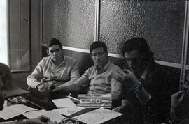 Reunión jóvenes sin identificar – 06