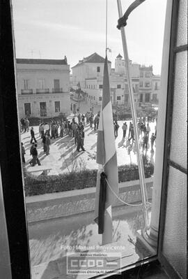Concentración en la plaza de Trebujena – Foto 9