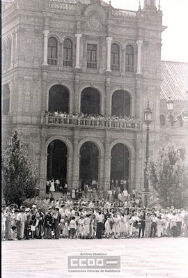 Acto militar: homenaje a la bandera – Foto 113