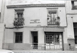 Fachada con rótulo "Alameda de Hércules" – Foto 2