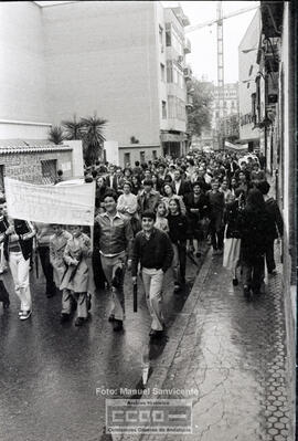 Manifestación contra la ley de educación de UCD – Foto 16