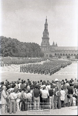 Acto militar: homenaje a la bandera – Foto 102