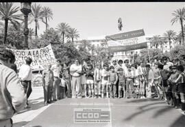 Manifestación – concentración de vecinos exigiendo instalaciones deportivas en los barrios – Foto 25