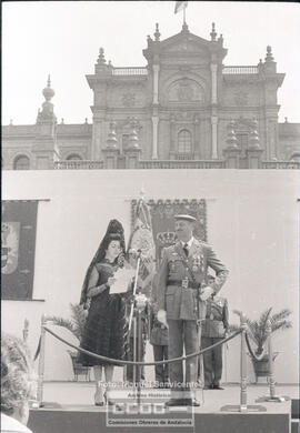 Acto militar: homenaje a la bandera – Foto 85