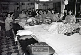 Trabajadoras en taller de costura – Foto 11